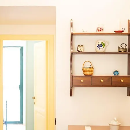 Casa Elvira 150m From The Sea, Veranda-parking-bbq * San Giovanni (Nuoro)