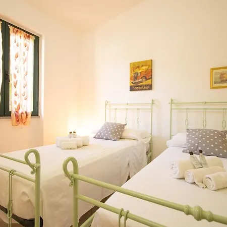 Appartement Casa Elvira 150m From The Sea, Veranda-parking-bbq *